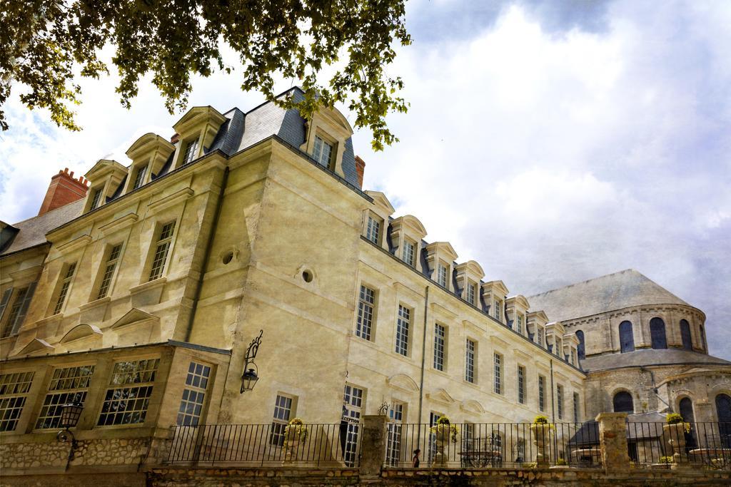 Grand Hôtel de l'Abbaye Beaugency Exterior foto